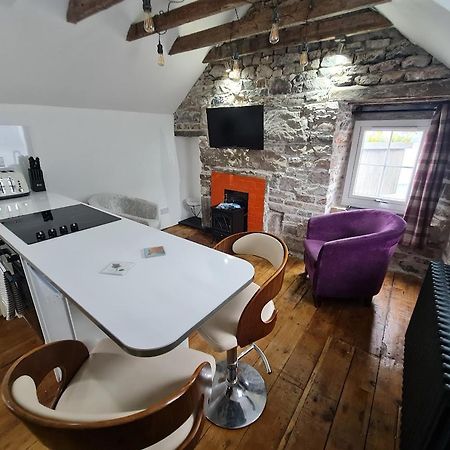 Ness City Cottage - Attic Apartment إينفيرنيس المظهر الخارجي الصورة