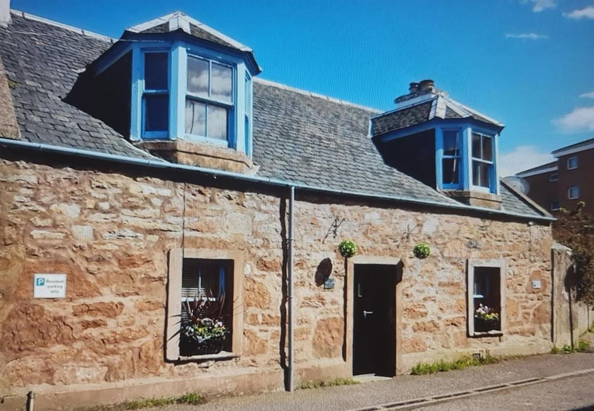 Ness City Cottage - Attic Apartment إينفيرنيس المظهر الخارجي الصورة