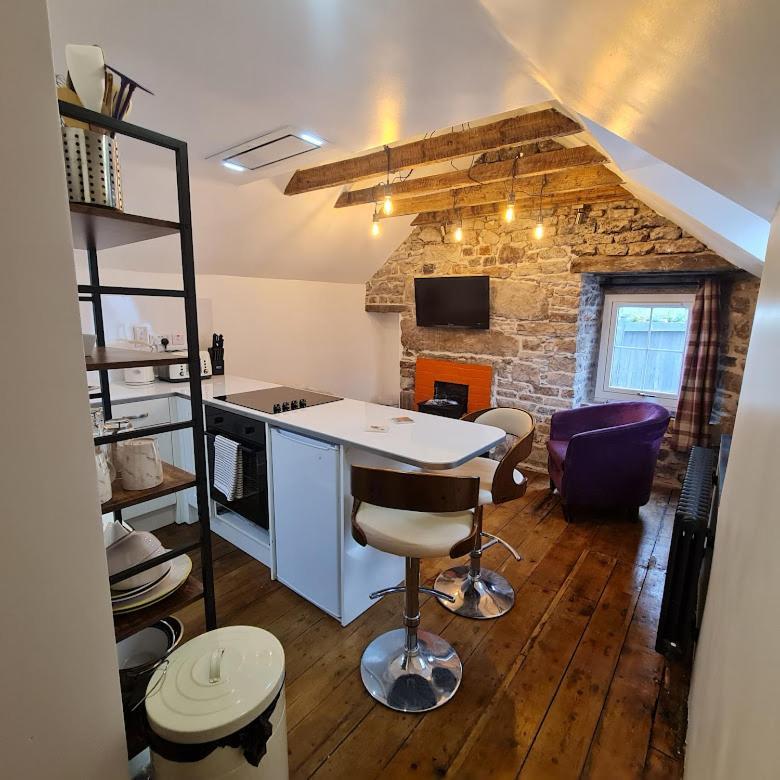 Ness City Cottage - Attic Apartment إينفيرنيس المظهر الخارجي الصورة